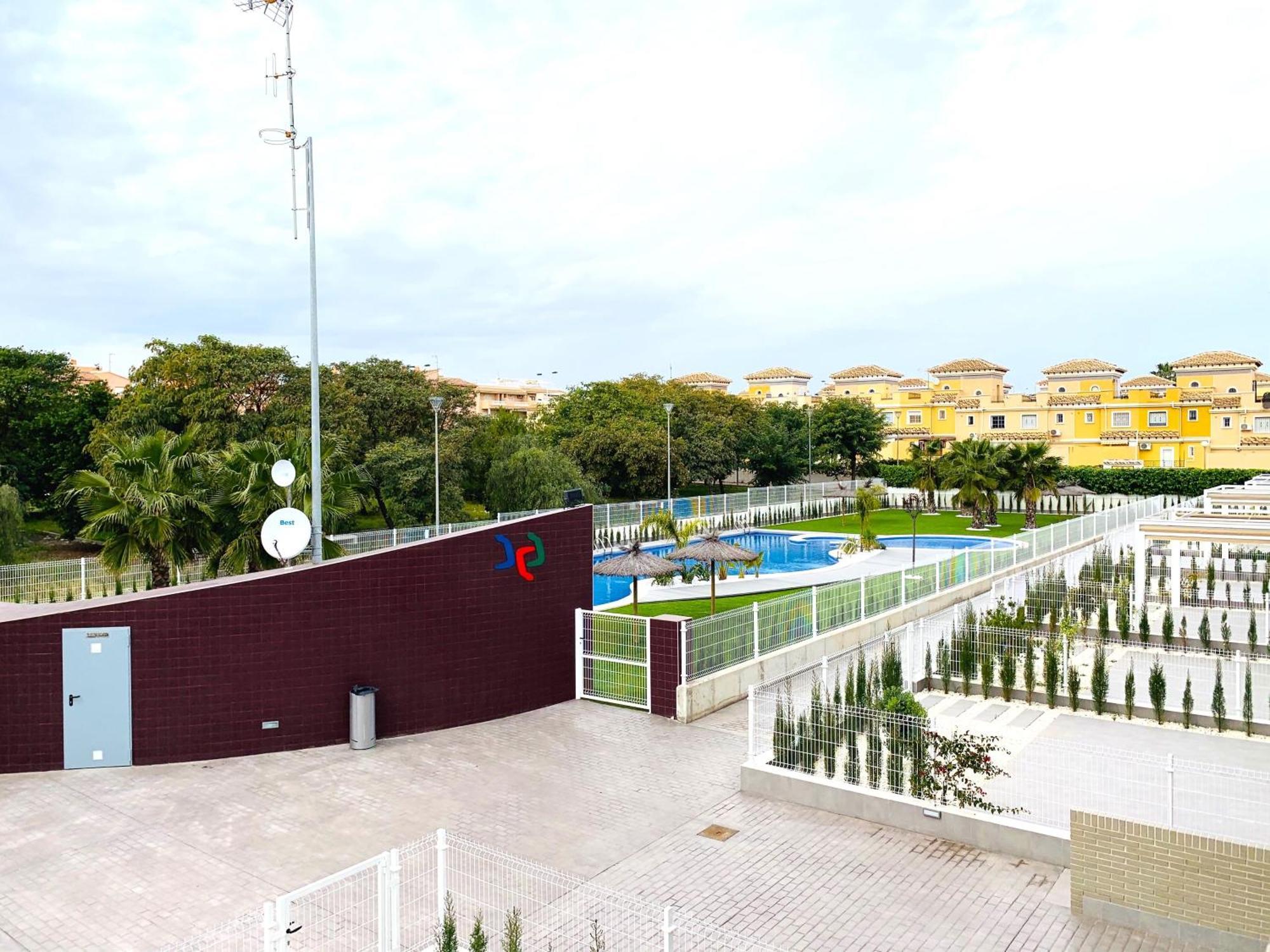 La Isla- Moderno Apartamento cerca del Mar Torrevieja Exterior foto